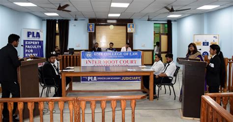 COLLEGE OF LAW .